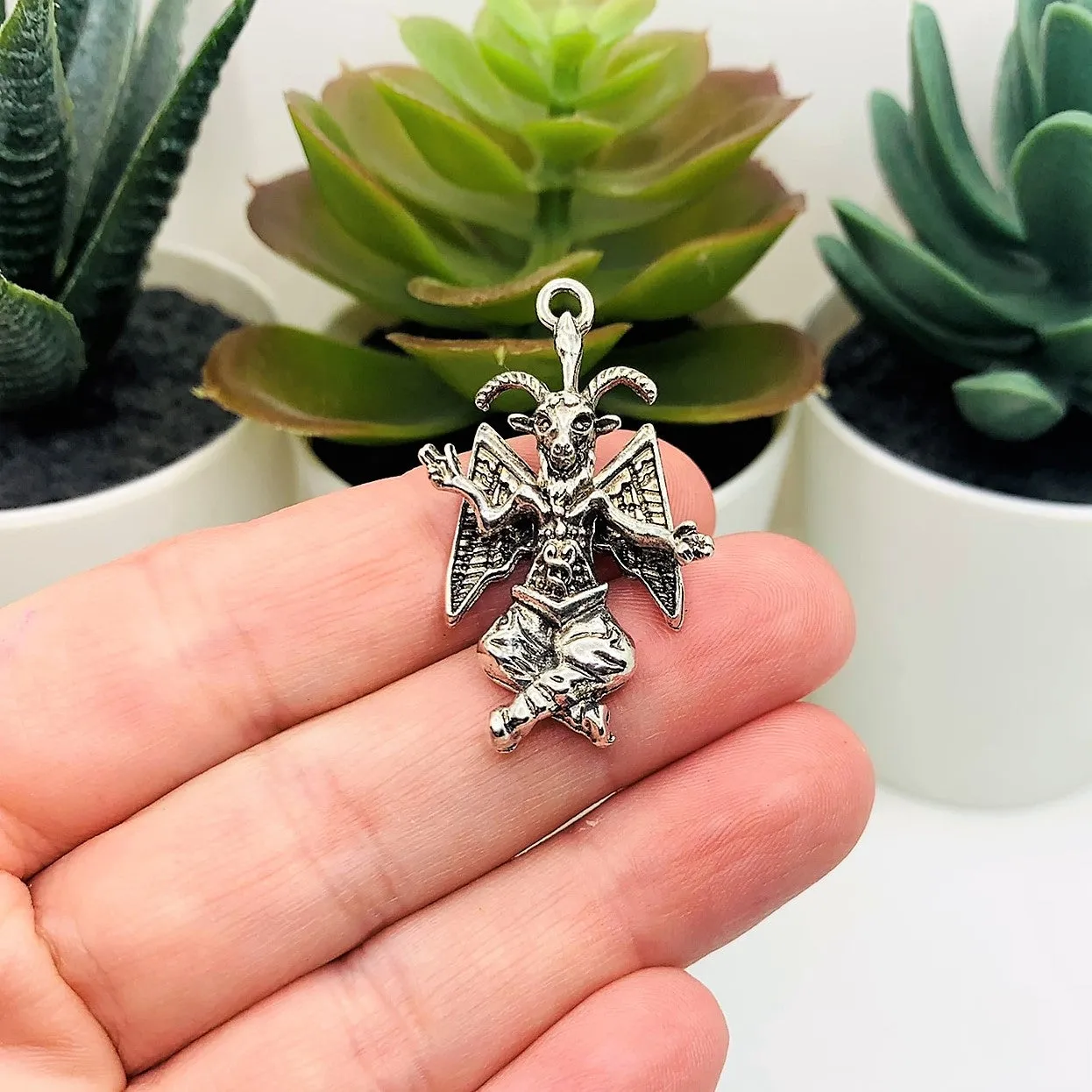 1, 4 or 20 Pieces: Antique Silver Baphomet 3D Satan Pendants