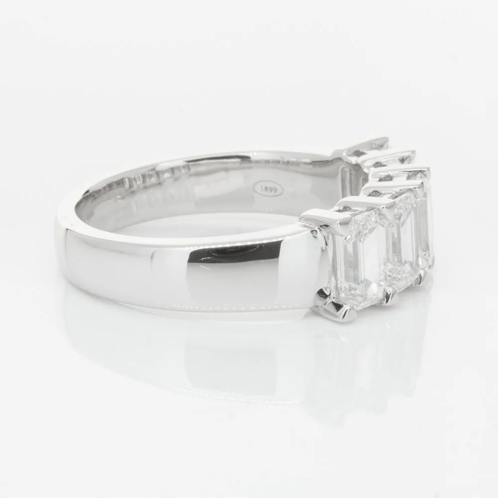 18ct White Gold Emerald-Cut Diamond Ring