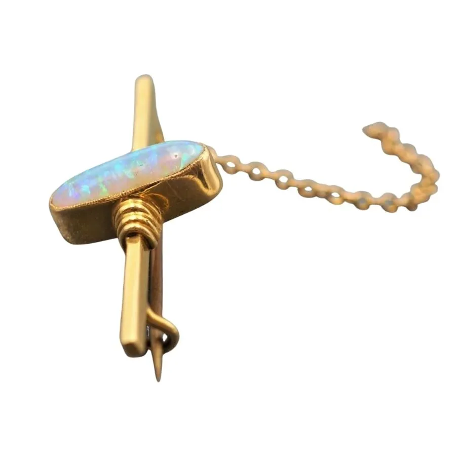 18ct Yellow Gold Crystal Opal Brooch with Safety Chain