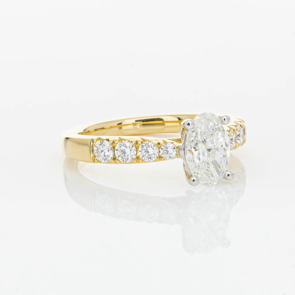 18ct Yellow Gold Oval Diamond Phoenix Ring