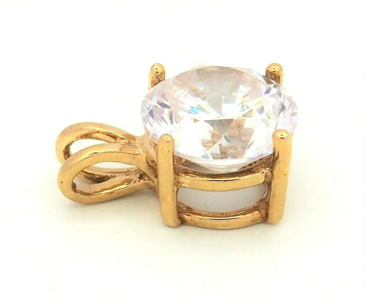 9ct Yellow Gold Cubic Zirconia Pendant