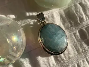 Aquamarine Ansley Pendant - Small Oval