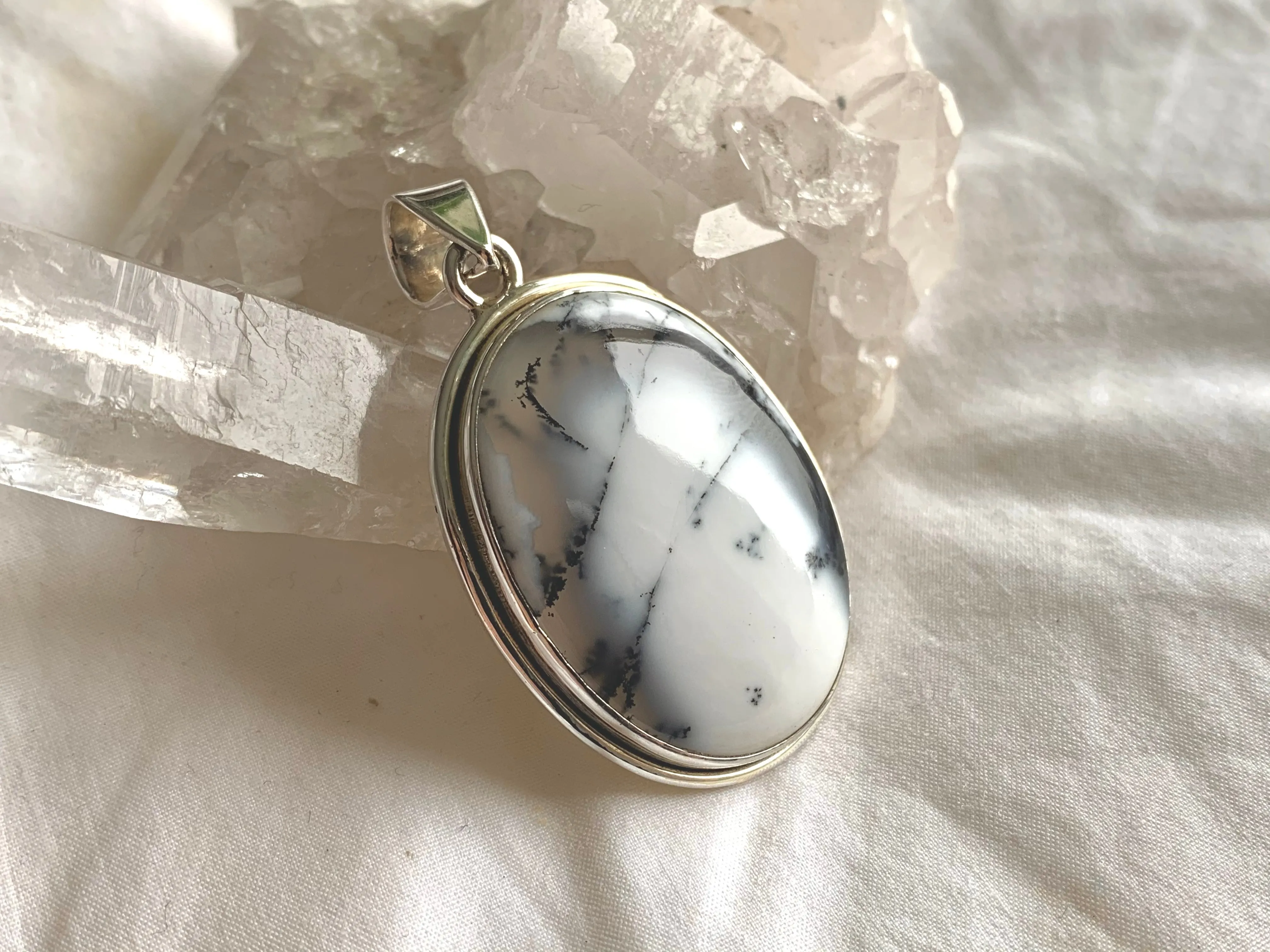 Dendritic Agate Brea Pendant - Reg. Oval