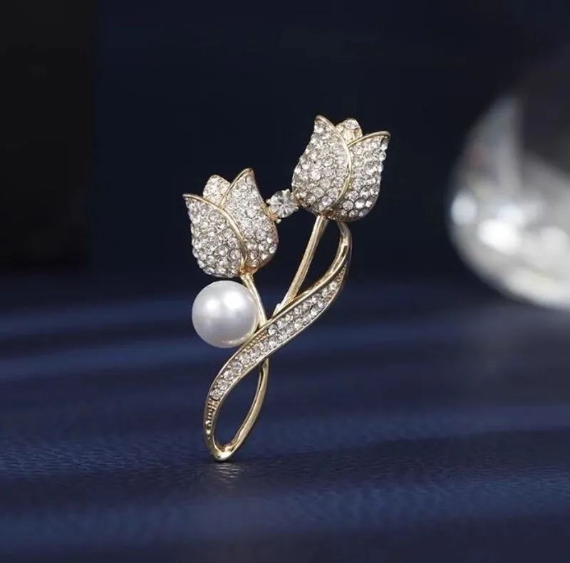 Elegant Pin Flower Alloy Inlay Rhinestones Unisex Brooches