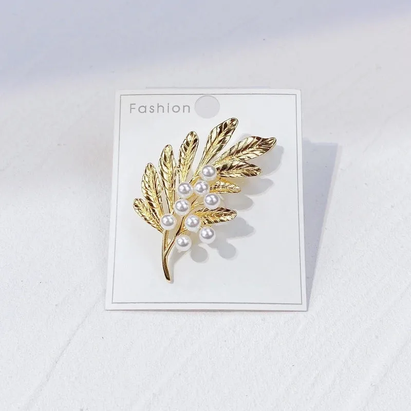 Elegant Simple Style Pin Rose Flower Alloy Plating Women's Brooches