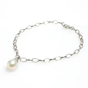 Lily Adults Pearl Bracelet