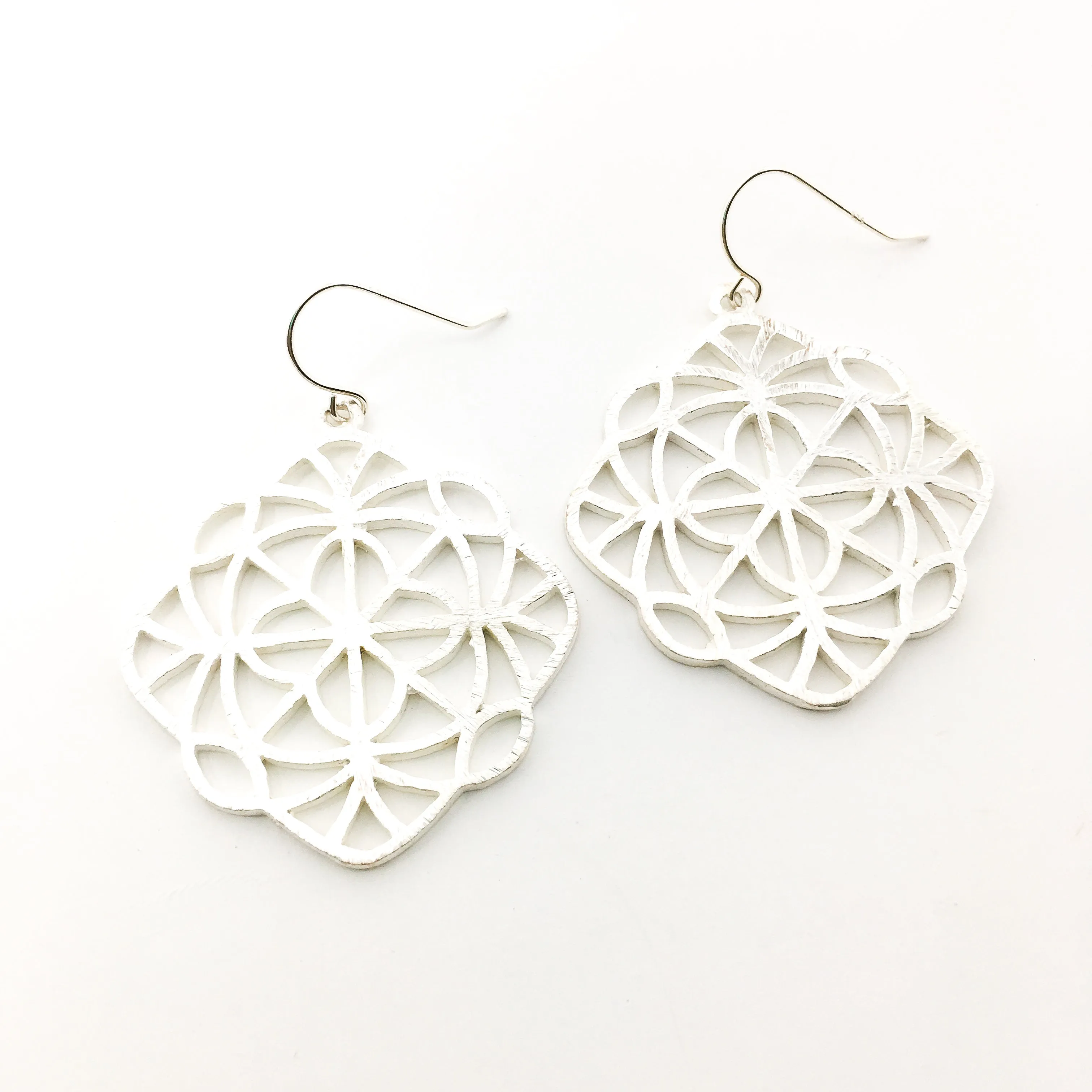 Neveah Brushed Kaleidoscope Earrings | Silver