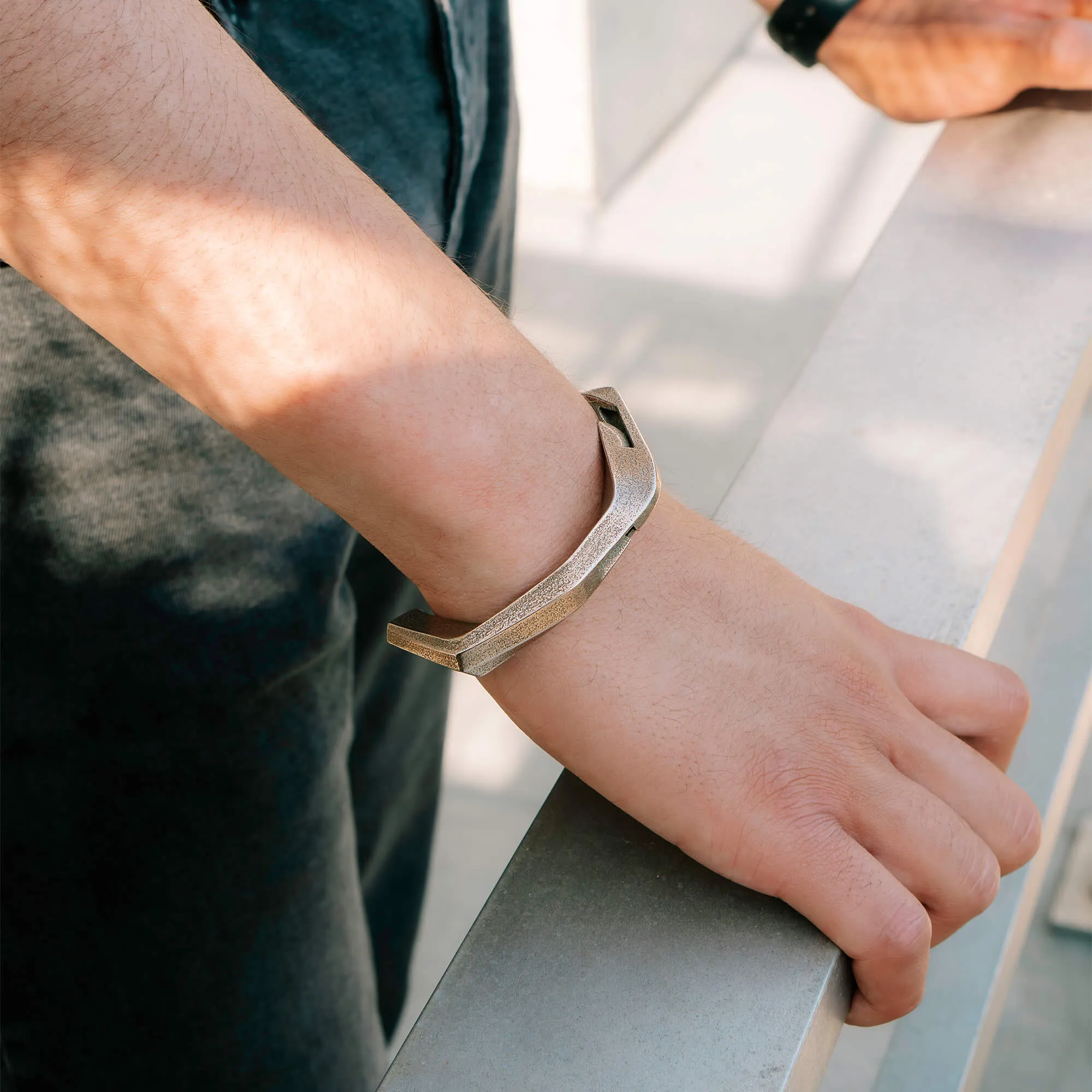 Oblique Cuff Steel