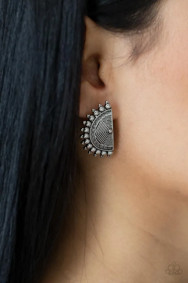 Paparazzi Earring ~ Fiercely Fanned Out - Silver