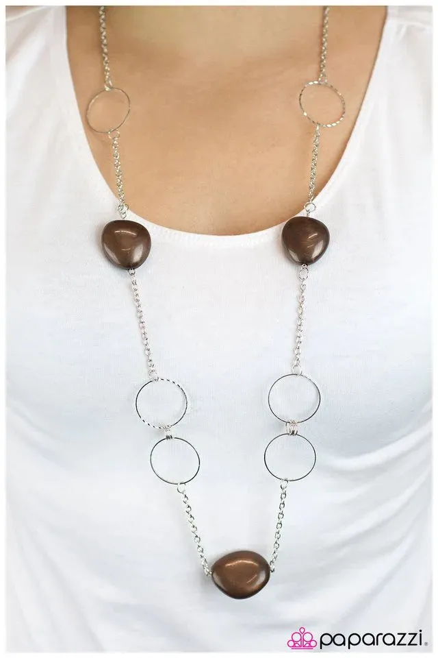 Paparazzi Necklace ~ Innocent and Illustrious - Brown