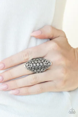 Paparazzi Ring ~ FRILL Ride - Silver