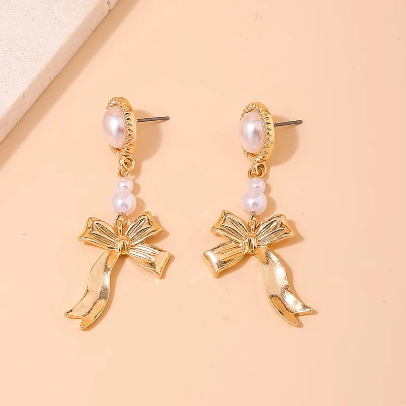 Pearl Bow Earrings with a Touch of Parisian Charm