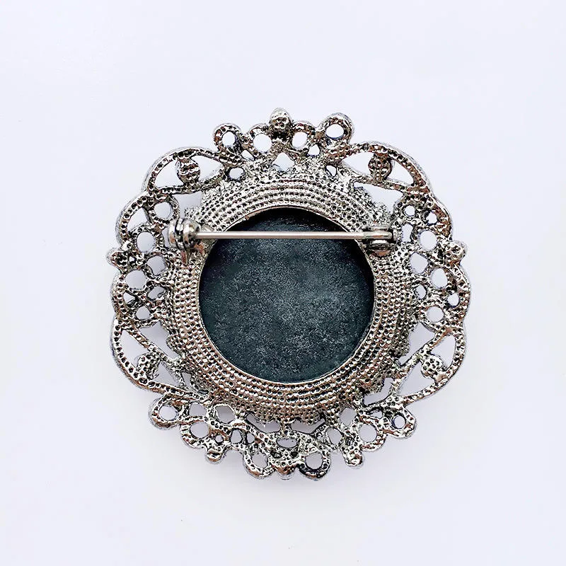 SISSLIA Fashion Style Portrait Brooch For Antique Jewelry Queen Head Vintage Cameo Elegant Brooch Pin