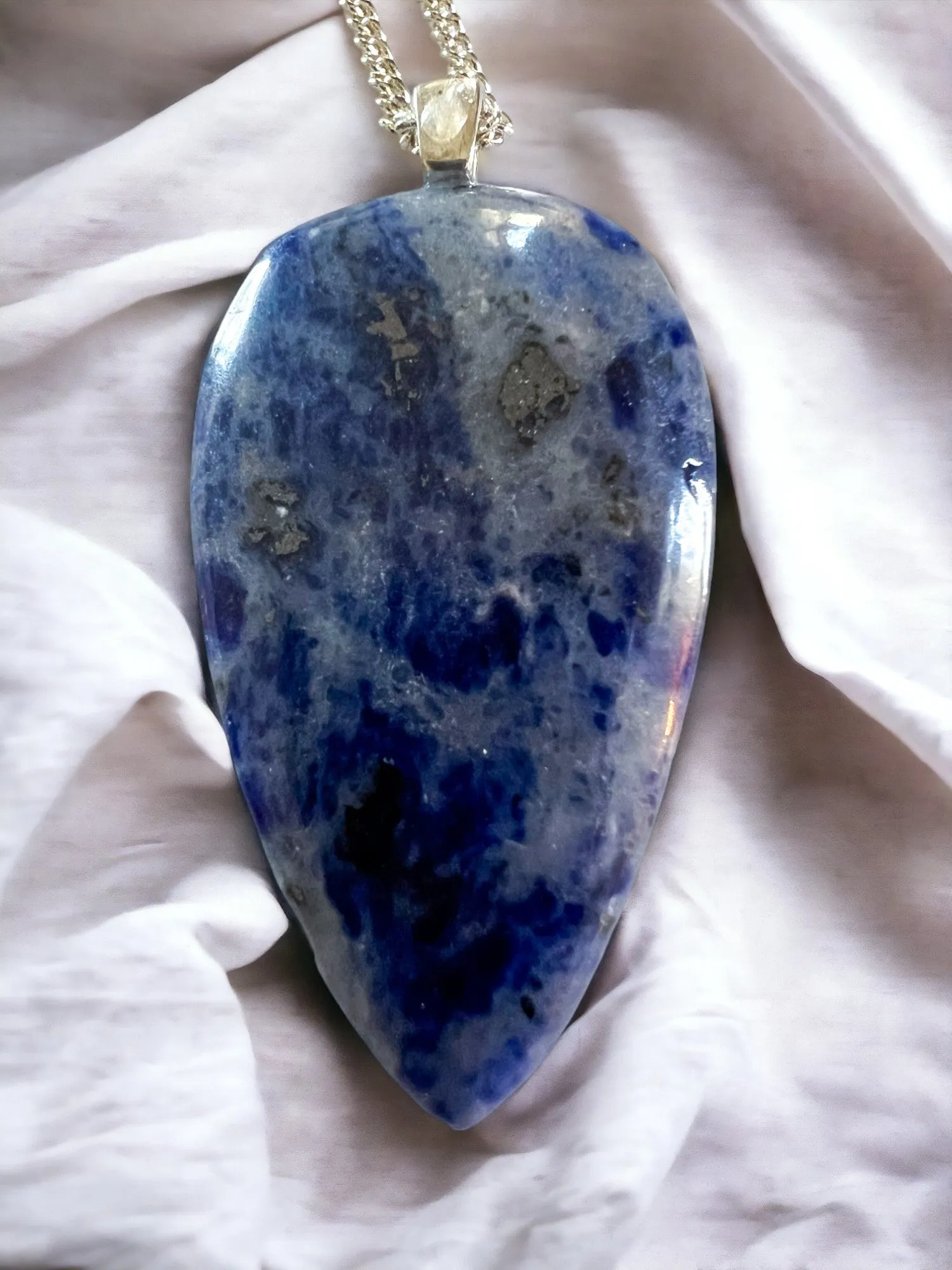 Stone Pendants | Handmade Jewelry | Crystal Pendants