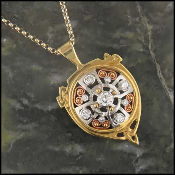 Unique Gold pendant with Diamonds